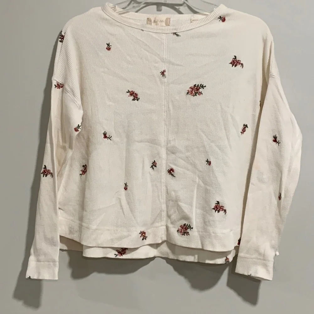 Altar’d State -‎ S, cropped thermal, embroidered rose detail